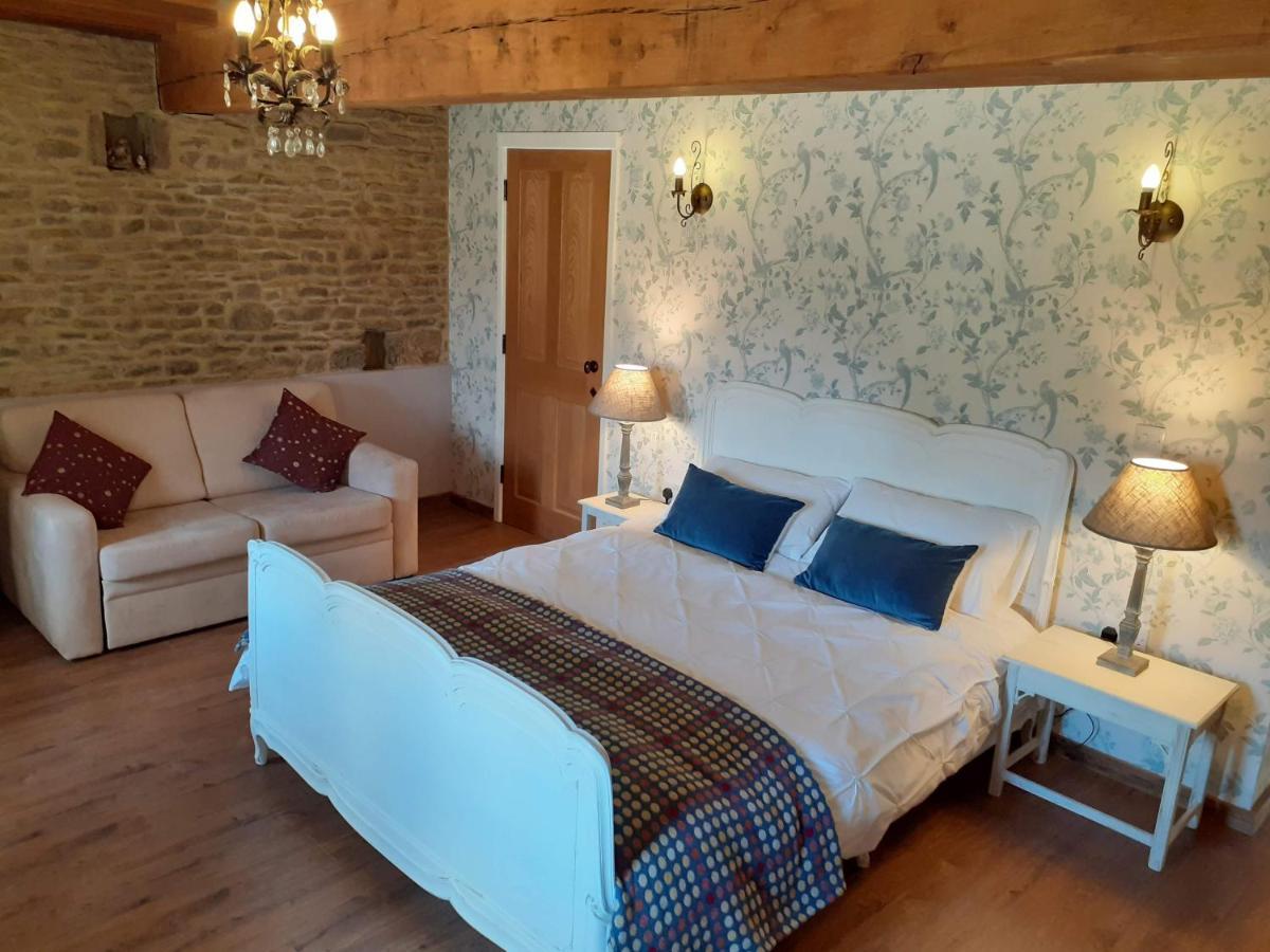 The Byre North End Farm Bed and Breakfast Ashton Keynes Exteriör bild