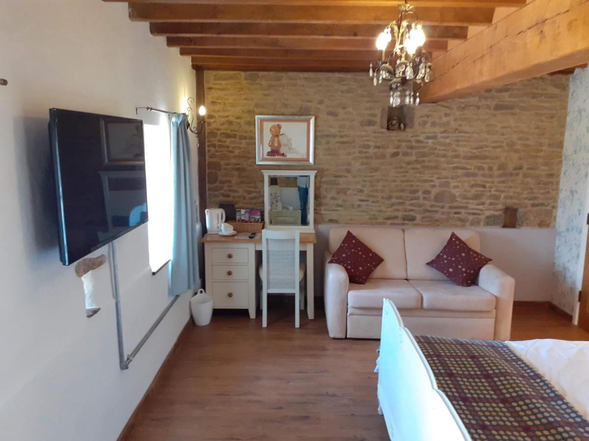 The Byre North End Farm Bed and Breakfast Ashton Keynes Exteriör bild